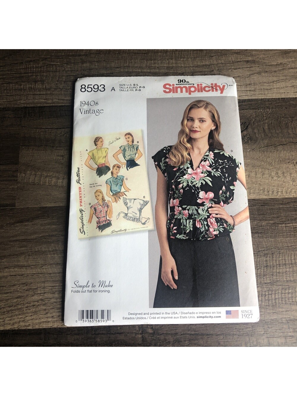 NEW SIMPLICITY PATTERN 8593 MISSES 1940's VINTAGE PONCHO BLOUSE Sz. S-M-L UNCUT